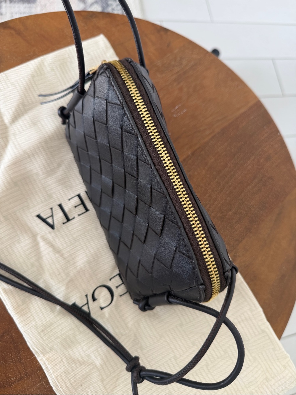 Bottega Veneta Intrecciato Nappa Leather Concert Pouch - Picture 9 of 12